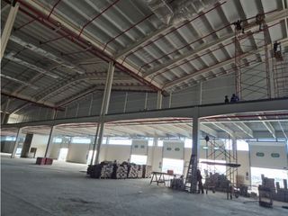 Foto 18 de Vía Daule se alquila bodegas 11000 m2 ideal para farmaceuticas