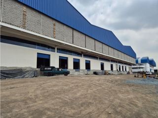 Foto 3 de Vía Daule se alquila bodegas 11000 m2 ideal para farmaceuticas