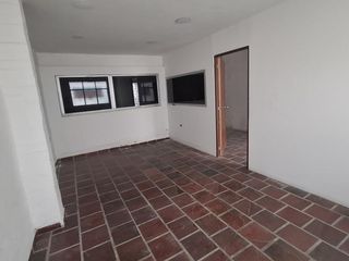Foto 3 de bodega en arriendo en el llano. Cod A5176