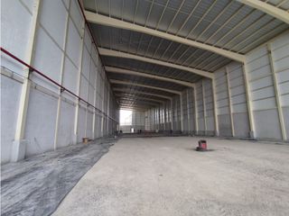Foto 2 de Vía a Daule Complejo con 2200 ㎡ de bodega para alquiler