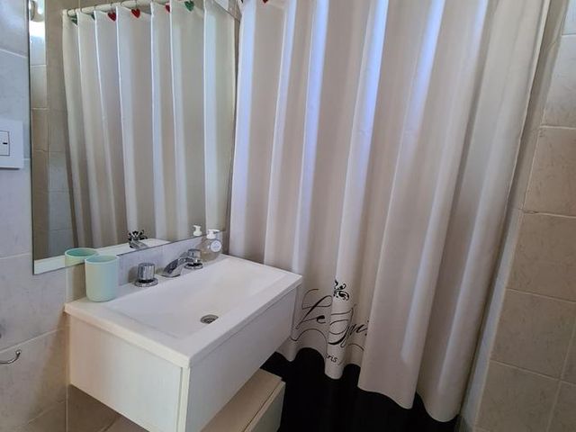DEPARTAMENTO TOTALMENTE AMOBLADO POR PERIODOS LARGOS-CON BALCON-INCLUYE IMPUESTOS Y SERVICIOS