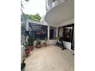 Venta Casa externa Ciudad 2000 2 plantas con terraza (LSA/YMQ)