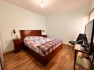 Precioso dúplex de 2 dormitorios con cochera en VENTA, zona Parque Guillermina