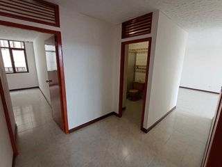 Apartamento en venta sector olaya Herrera Pereira cod 5601111