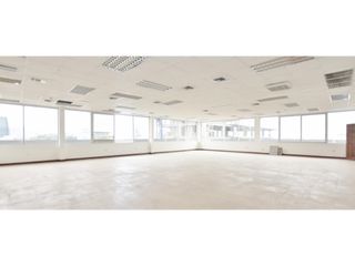Foto 10 de En Arriendo Oficinas en Edificio Mecanos 571  m2