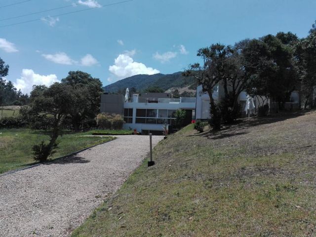 CASA CAMPESTRE en VENTA en La Calera LA CALERA VEREDA JOSE EL TRIUNFO