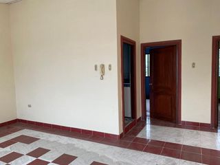 Foto 20 de VENTA DE AMPLIA CASA EN CDLA MOREJON ALMEIDA