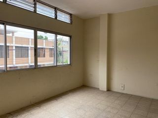 Foto 17 de VENTA DE AMPLIA CASA EN CDLA MOREJON ALMEIDA