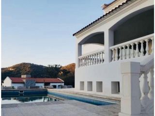 VENTA DE VIVIENDA EN POTRERILLO DE LARRETA - VIV0219