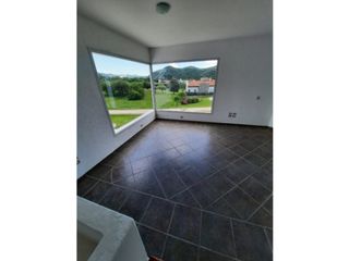 VENTA DE VIVIENDA EN POTRERILLO DE LARRETA - VIV0219