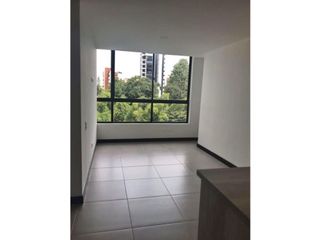 Foto 2 de Hermoso apartaestudio sobre Avenida Centenario en venta