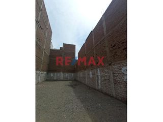 Foto 5 de Se vende lote limpiecito y de forma regular (8 x 18.75) a cuatro cuadras del Óvalo Grau y también de la Av. La Marina, para vivienda o comercio, pues