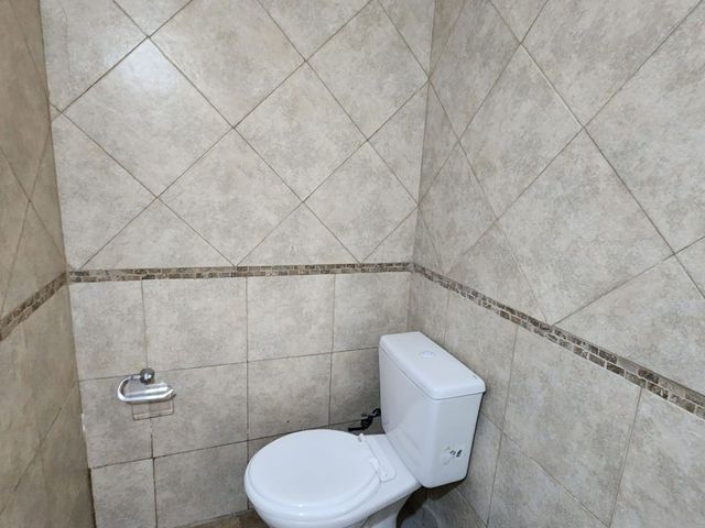 VENTA 2 AMBIENTES MORENO FRENTE
