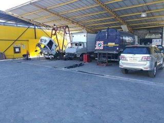 Foto 3 de ARRIENDO TALLER MECANICA PESADA NORTE DE QUITO
