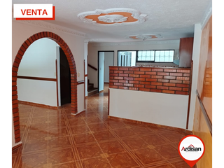 Foto 3 de CASA UNIFAMILIAR DE DOS PISOS – 120MTS2.