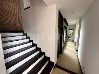 Foto 5 de ESPECTACULAR CASA EN ALQUILER