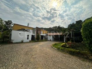 Foto 2 de ESPECTACULAR CASA EN ALQUILER