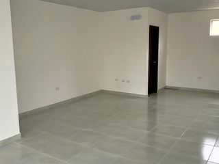 Foto 7 de VENTA OFICINA DE ESTRENO EN KENNEDY NORTE (CMC)
