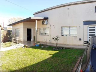 Casa en venta - 3 dormitorios 3 baños - 1200mts2 - Ringuelet, La Plata