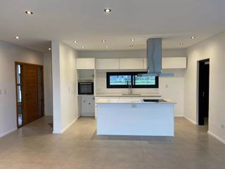 Casa en Venta en San Sebastian - AREA 8, San Sebastian, Escobar, G.B.A. Zona Norte, Argentina