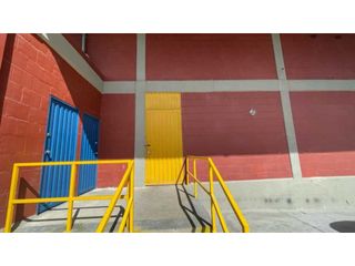 Foto 5 de BODEGA EN ARRIENDO MADRID 1500 M²