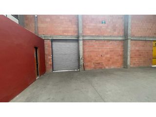 Foto 18 de BODEGA EN ARRIENDO MADRID 1500 M²