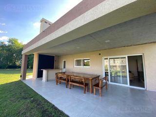 Casa - Escobar -  San Matias -  A4  - PG - ALQUILER
