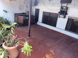 Foto 2 de PH en venta de 1 dormitorio en Aldo Bonzi
