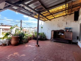 Foto 3 de PH en venta de 1 dormitorio en Aldo Bonzi