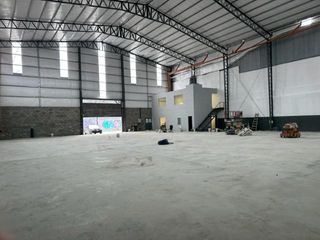 Foto 1 de DEPOSITO EN LA BOCA. PLANTA LIBRE MAS OFICINAS. GRAN ACCESO EXCELENTE UBICACION