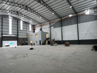 Foto 6 de DEPOSITO EN LA BOCA. PLANTA LIBRE MAS OFICINAS. GRAN ACCESO EXCELENTE UBICACION