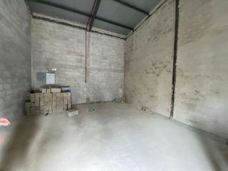 Foto 4 de Locales Comerciales en Alquiler Vía Salitre