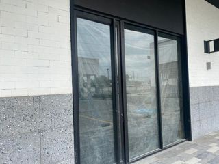 Foto 5 de Locales Comerciales en Alquiler Vía Salitre