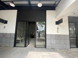 Foto 9 de Locales Comerciales en Alquiler Vía Salitre