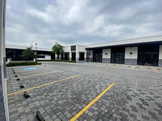 Foto 6 de Locales Comerciales en Alquiler Vía Salitre