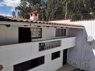 Quinta Comercial con Terreno de 4350 m2 y Casa 720m2 de 6 Dormitorios, Ontaneda, Los Chillos