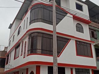 Alquiler COMERCIAL de Casa de Tres Pisos En Chimpuocllo Carabayllo