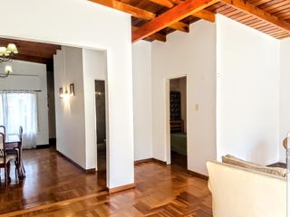 Casa en venta 133  60 y 61 - La Plata