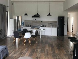 Foto 2 de Casa - Pilar Del Este