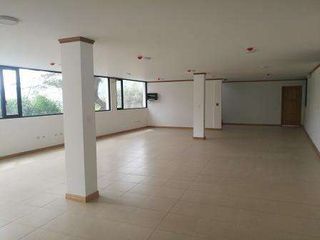 Foto 6 de ARRIENDO GALPON 3363M2 NORTE DE QUITO.