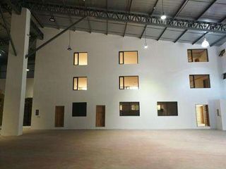 Foto 5 de ARRIENDO GALPON 3363M2 NORTE DE QUITO.