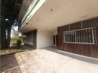 Foto 2 de ALQUILO CASA EN URDESA IDEAL PARA OFICINA