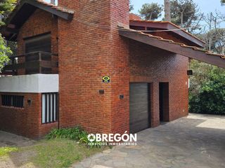 Casa en alquiler zona norte de Pinamar a 2 cuadras del mar