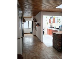 Foto 2 de ESPECTACULAR CASA COMERCIAL EN VENTA EN TOBERIN
