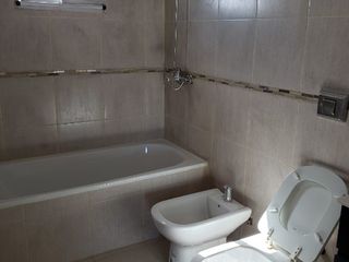 Foto 12 de Semipiso en venta en Banfield Este