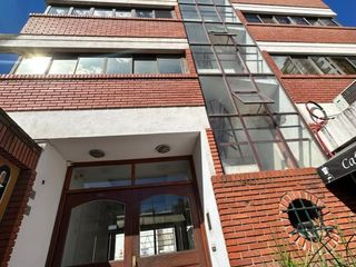 Departamento en venta - 2 Dormitorios 1 Baño - 57Mts2 - La Plata