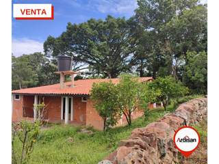 Foto 2 de #VENTA PARCELA PLANA DE 1 HÉCTAREA CON CASA AMPLIA