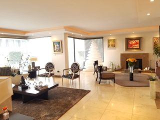 Excelente Penthouse duplex en venta centro norte Quito Tenis