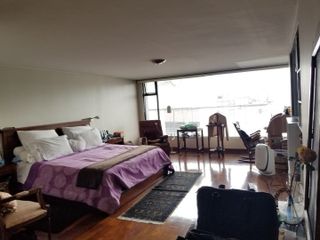 Excelente Penthouse duplex en venta centro norte Quito Tenis