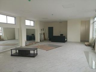 Foto 11 de ARRIENDO BODEGA COMERCIAL, NORTE DE QUITO, SECTOR LA OFELIA.